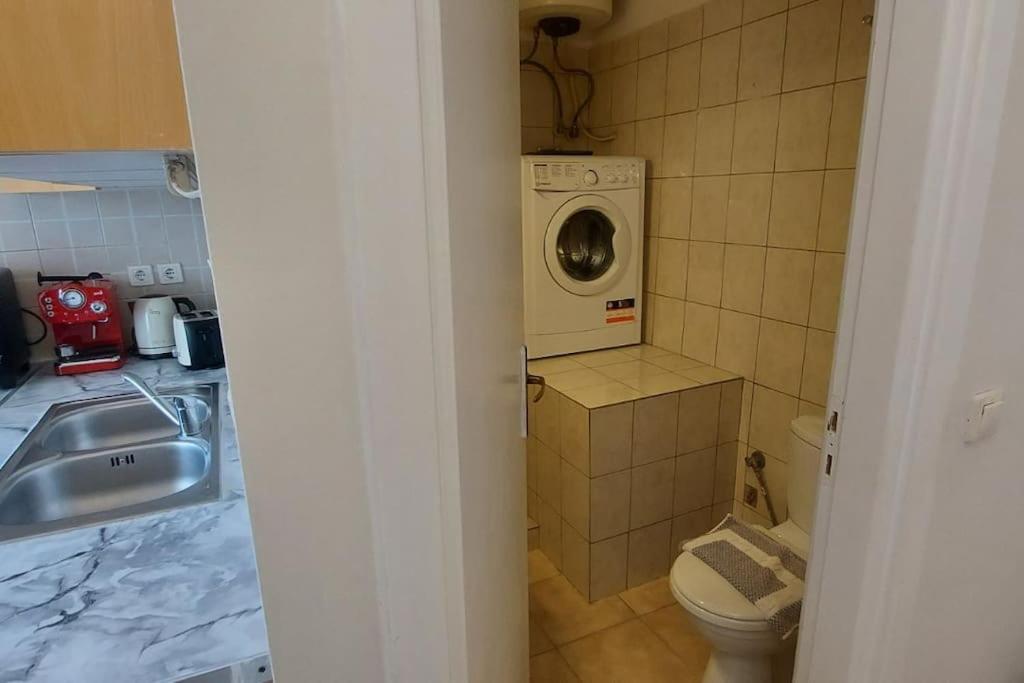 Spacious Beauty In Athens, 55M2, Metro 7' Bagian luar foto