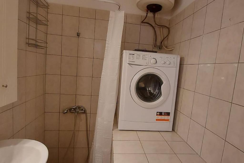Spacious Beauty In Athens, 55M2, Metro 7' Bagian luar foto