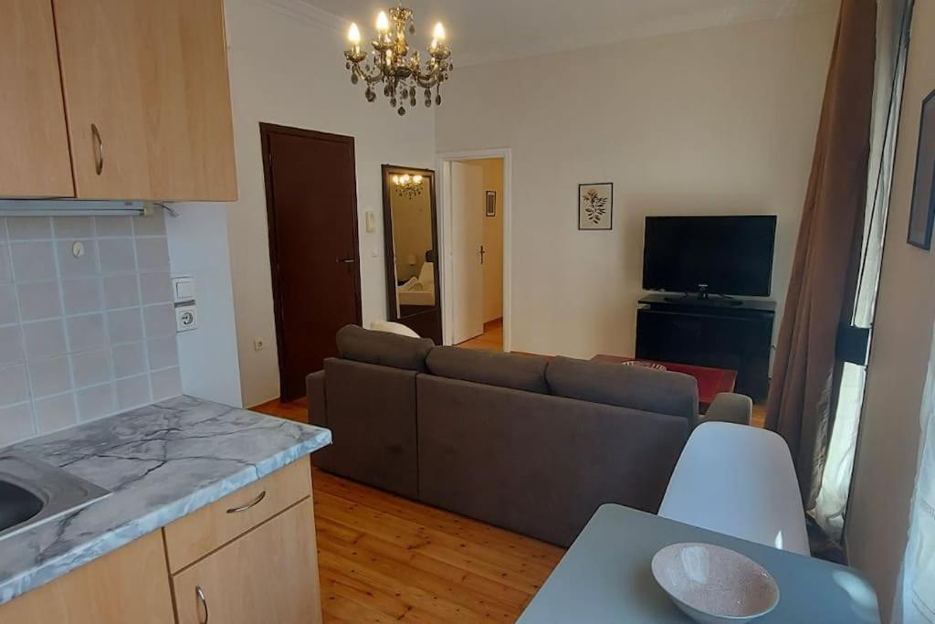 Spacious Beauty In Athens, 55M2, Metro 7' Bagian luar foto